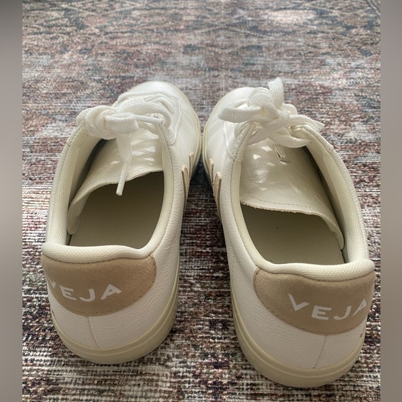 Veja Women's Campo Sneaker - Picture 6 of 8